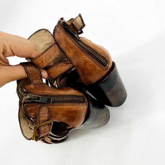 Freebird by Steven Brown Leather claw heels - Picture 6 of 9